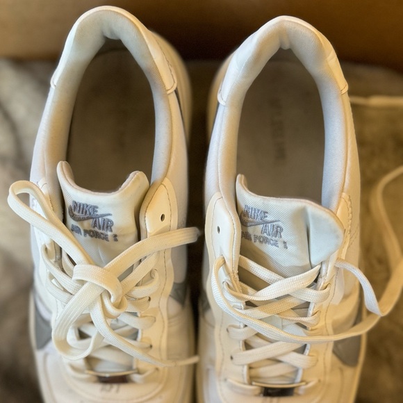 Nike Women's Platform Shoes in White and Silver - Picture 10 of 10